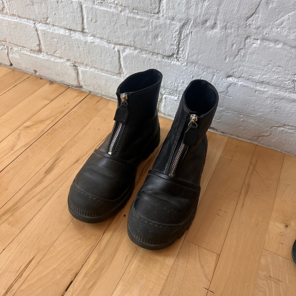 Loewe zip boots size 38